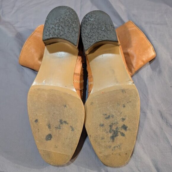 Helix Tan Zipper Closure Low Heel - Picture 14 of 14